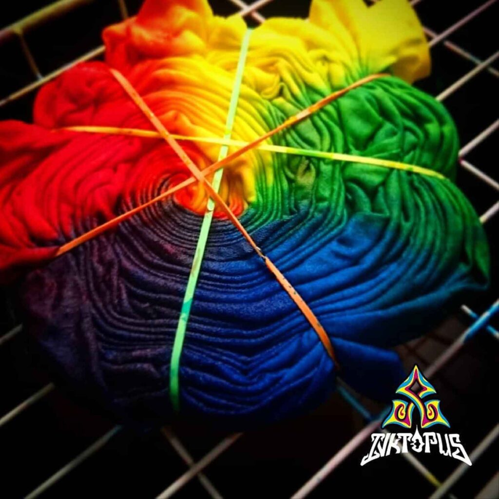 camisetas-tie-dye-en-el-salvador-inktopus-sv